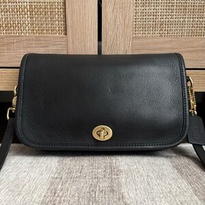 COACH Vintage Penny Pocket Black Leather Crossbody Shoulder Bag Clutch 9755